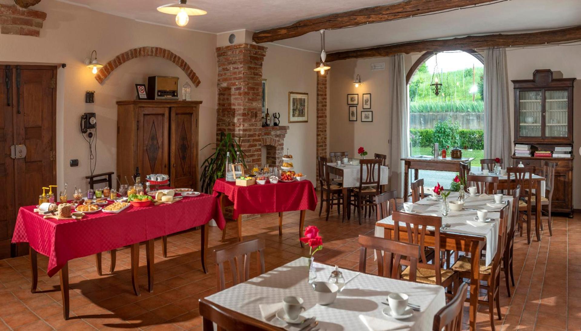 Agriturismo Cascina Monchiero برا المظهر الخارجي الصورة