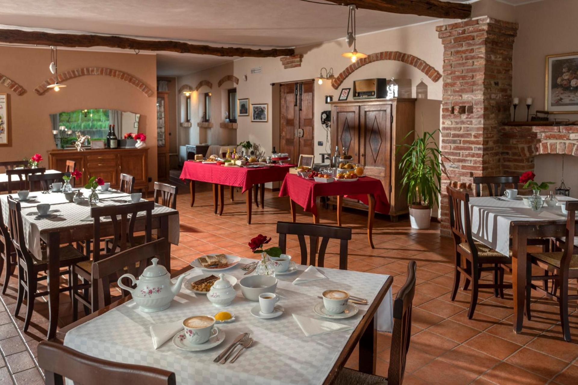 Agriturismo Cascina Monchiero برا المظهر الخارجي الصورة